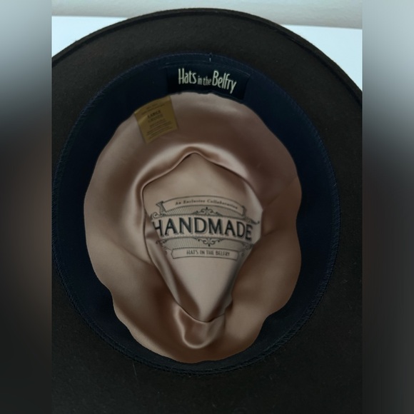 Hats in the Belfry size Large - Picture 11 of 13